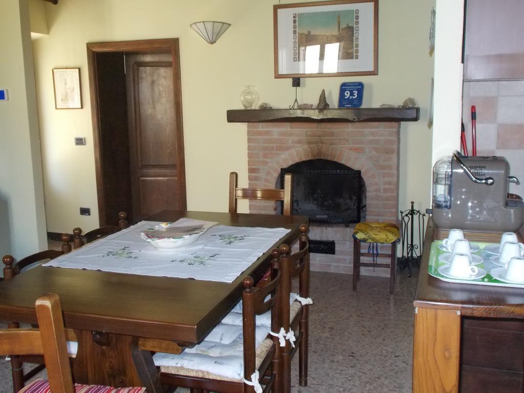 Casa Del Capitano Rocca D'Orcia Apartamento Castiglione dʼOrcia Quarto foto